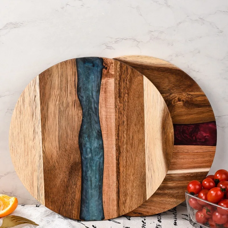 planche-a-decouper-bois-bleu