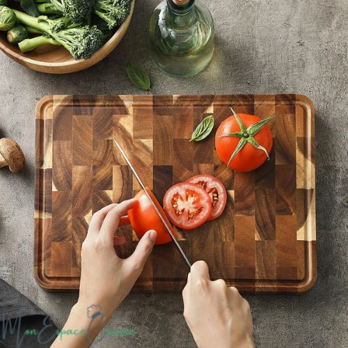 La belle couleur de la planche à découper.