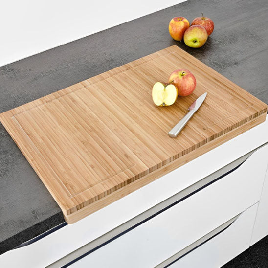Planche à découper bois parfait pour un comptoir.