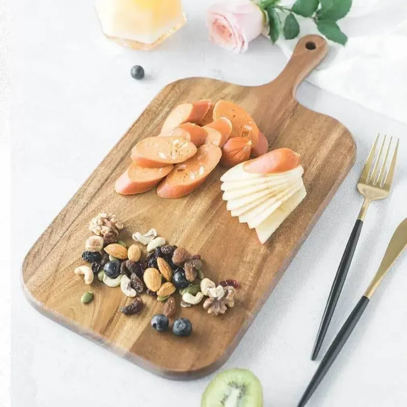La planche à découper fait un beau plateau de service.