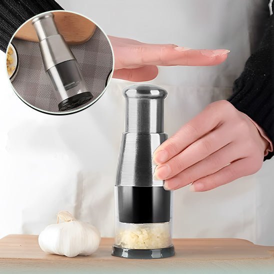 Hachoir Pressetout™ - détail des lames en acier inoxydable pour hacher viande et légumes
