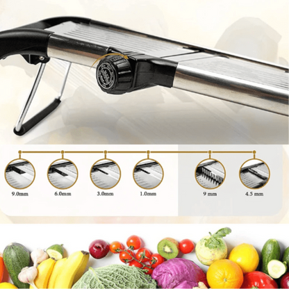 Mandoline cuisine professionnelle coupe légumes en action
