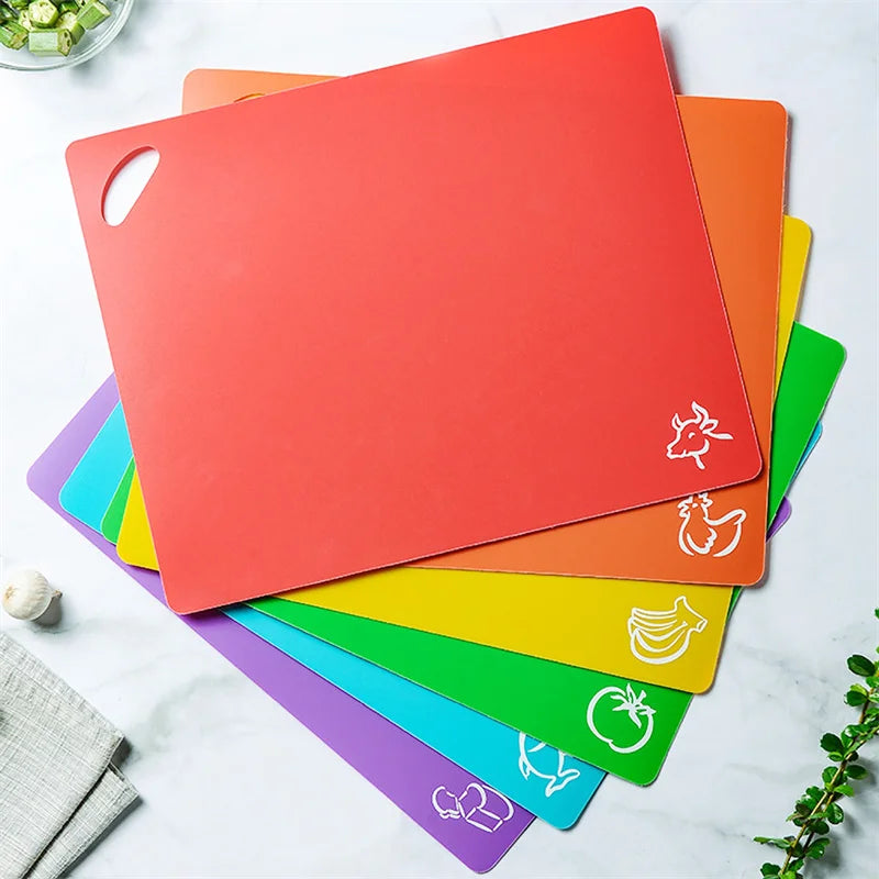 Voici les 6 couleurs rouge orange, jaune, vert, bleu, violet