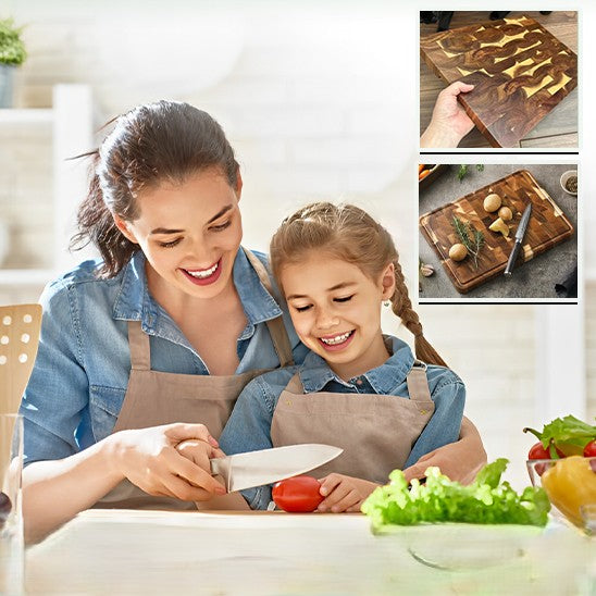 On voit la famille avec la planche à découper et nous voyons les rayures